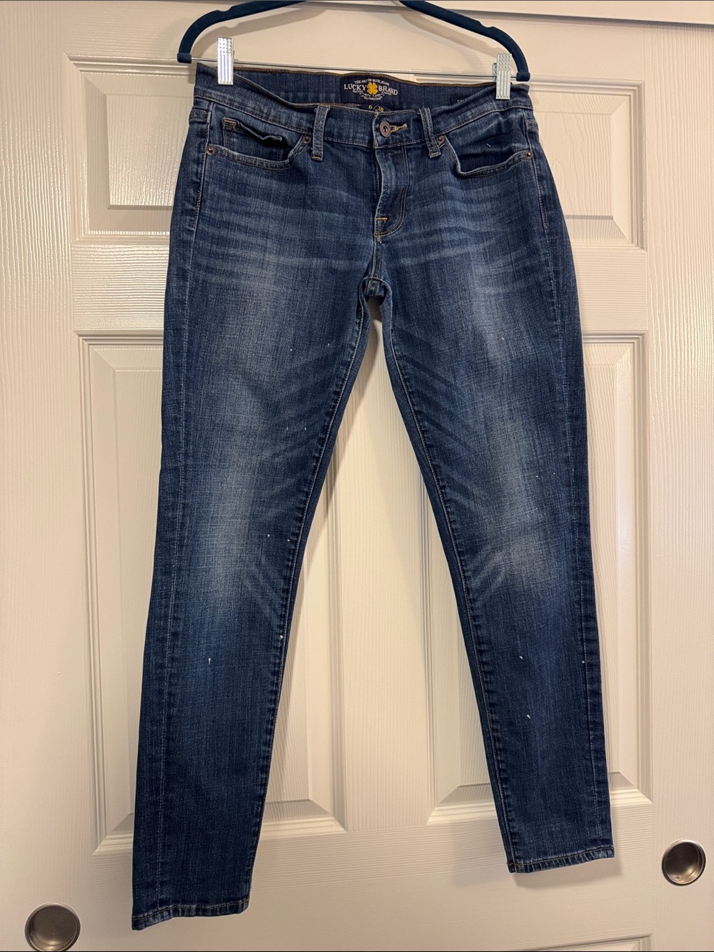 Lucky Brand Women’s Dark Blue Denim Jeans with Gold Stitching